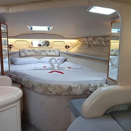 Diagonal Mar Sailboat 호텔 산트 아드리아 데 베소스 외부 사진