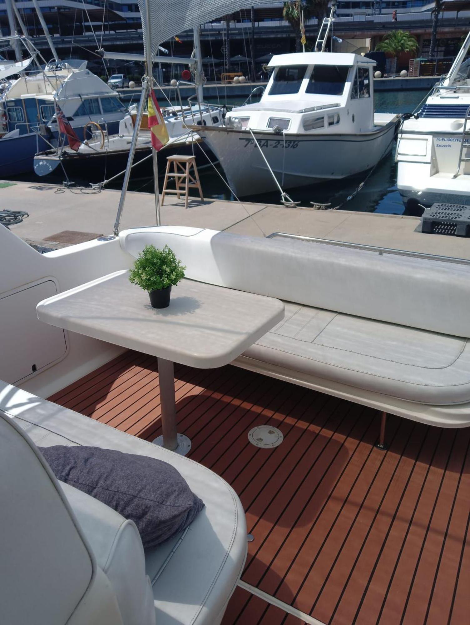 Diagonal Mar Sailboat 호텔 산트 아드리아 데 베소스 외부 사진